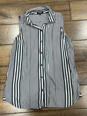 Express Black and White Vertical Stripe Sleeveless Button-Down Shirt